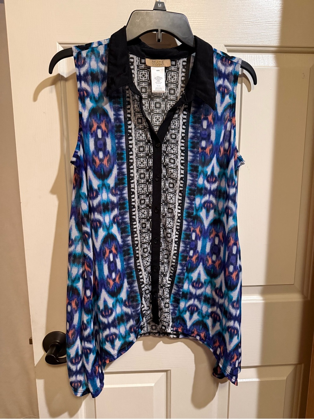 Valerie Stevens Blue Multi Sleeveless Printed Collared Camisole